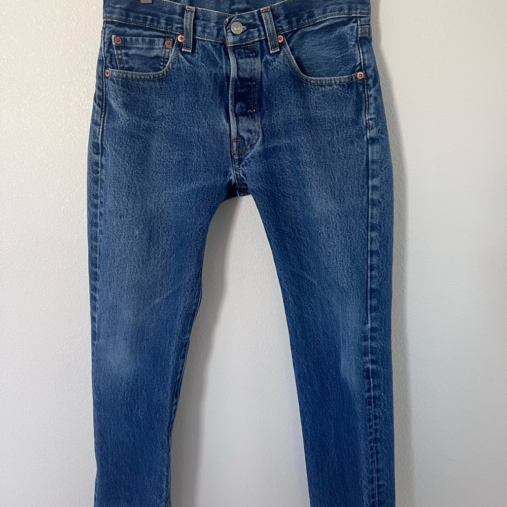 Levi's 501 Classic Blue Jeans. 29x30. - Picture 2 of 7